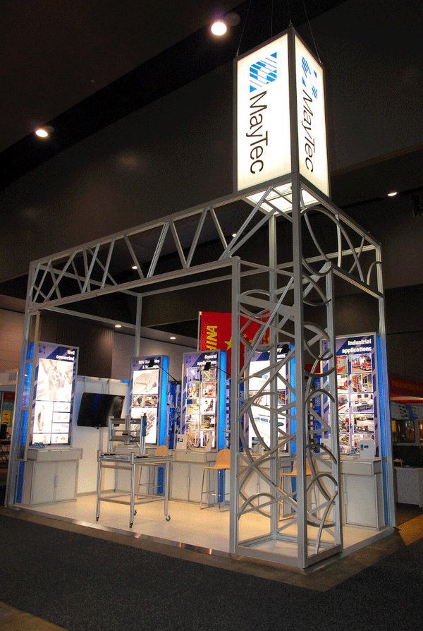 Displays and trade show builds